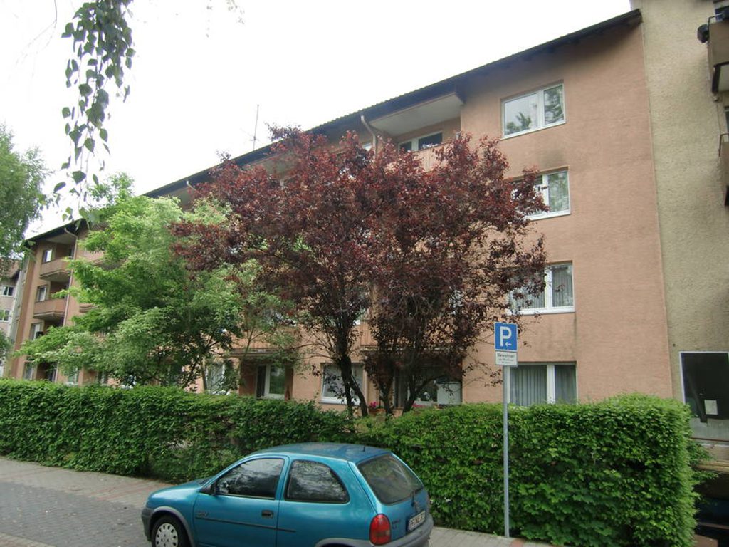 Stadtbau Pforzheim - Bauprojekte Bildergalerie - Calwer Straße 46 (Balkonsanierung + Fassadenanstrich)