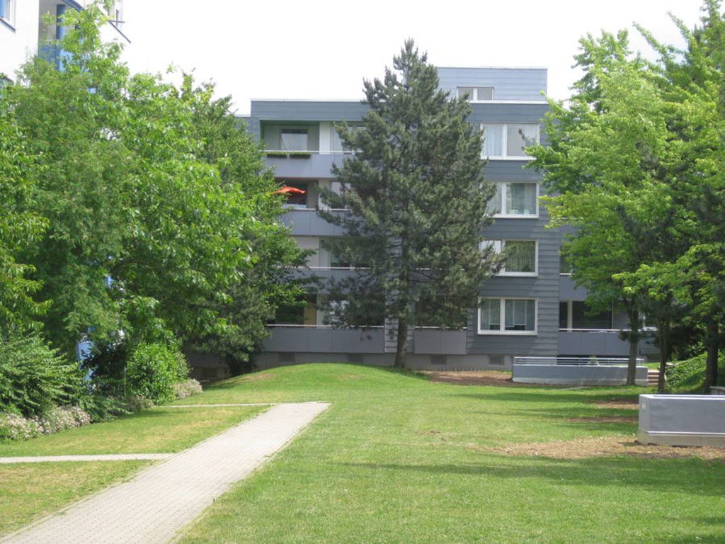 Stadtbau Pforzheim - Bauprojekte Bildergalerie - Dresdener Straße 2-6 (Fassadenanstrich)