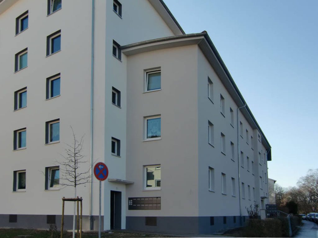 Stadtbau Pforzheim - Bauprojekte Bildergalerie - Hans-Sachs-Str. 34-38, Steubenstr. 65 (Modernisierung + TH-Anstrich)