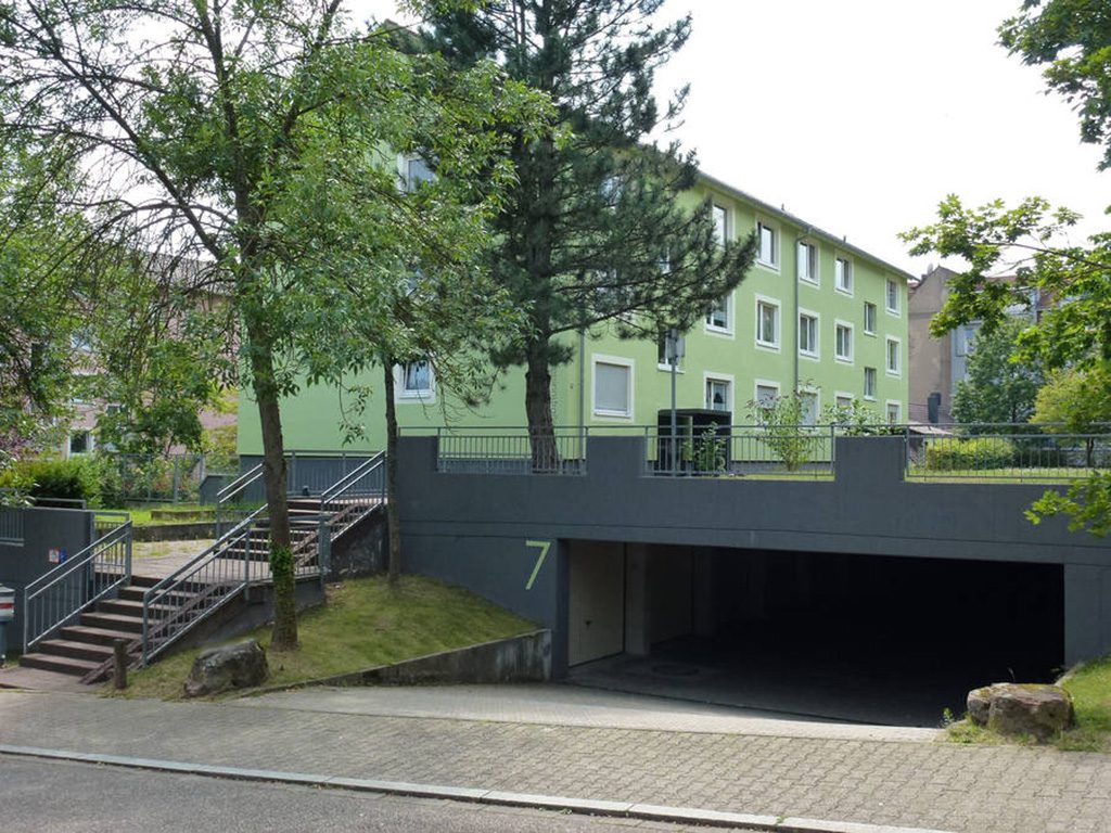Stadtbau Pforzheim - Bauprojekte Bildergalerie - Wildersinn 3+5 (Fassadenanstrich + Gestaltung Eingänge)